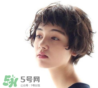 ����Ů���ʺ�ʲô����_����Ů�����ʺ�ʲô����